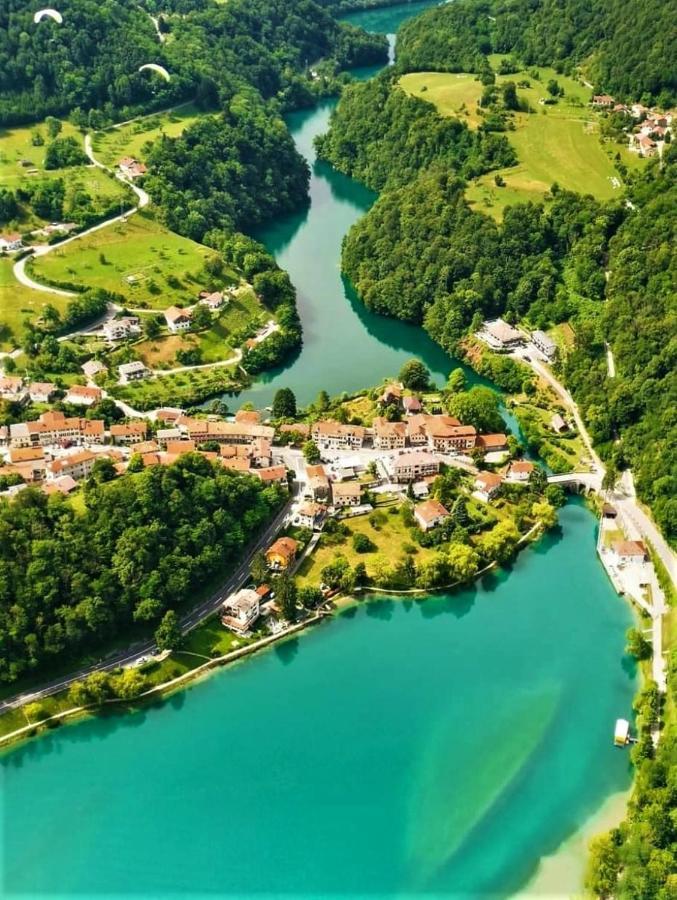 Moksha Slovenia Tolmin Bagian luar foto
